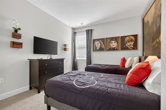 Image No.35-11 Bed Property for sale