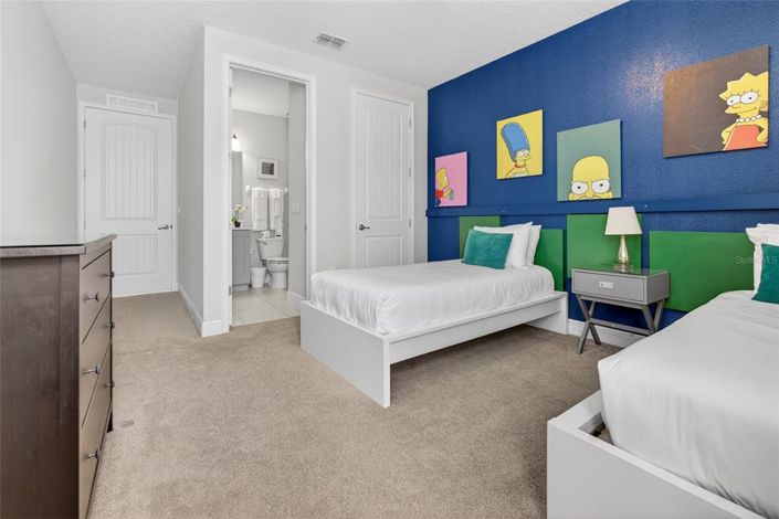 Image No.48-11 Bed Property for sale