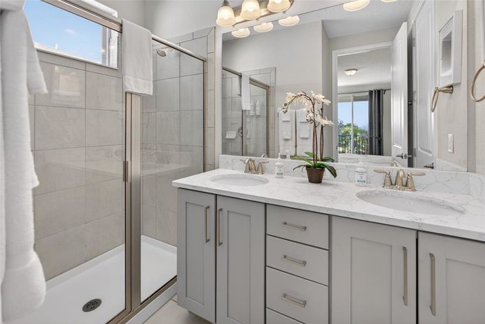 Image No.57-11 Bed Property for sale