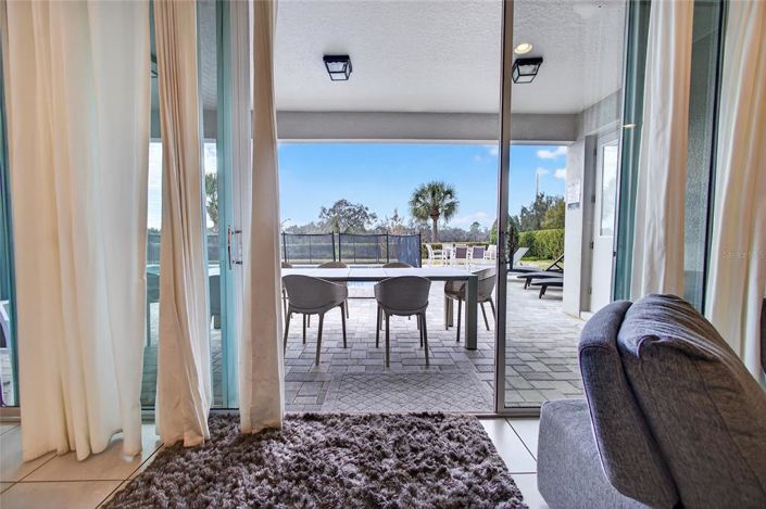 Image No.8-11 Bed Property for sale