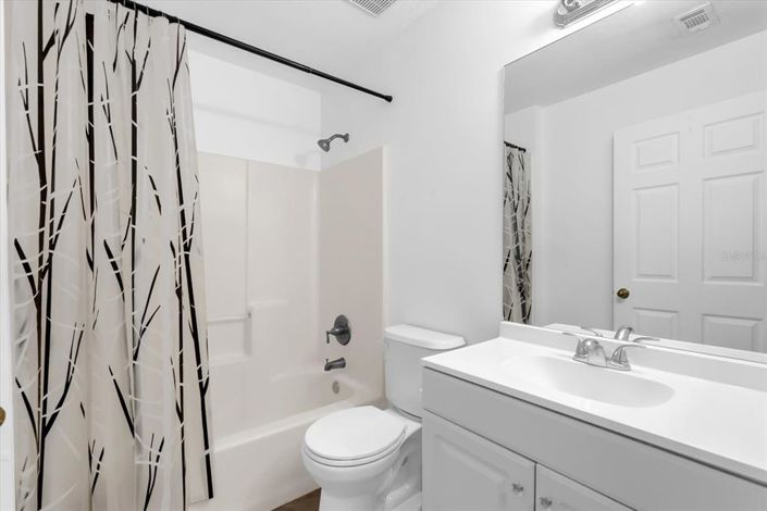 Image No.21-3 Bed Property for sale