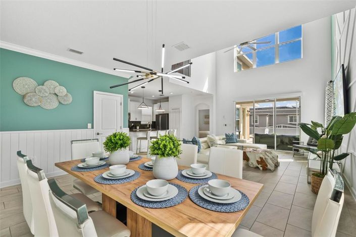 Image No.50-5 Bed Property for sale