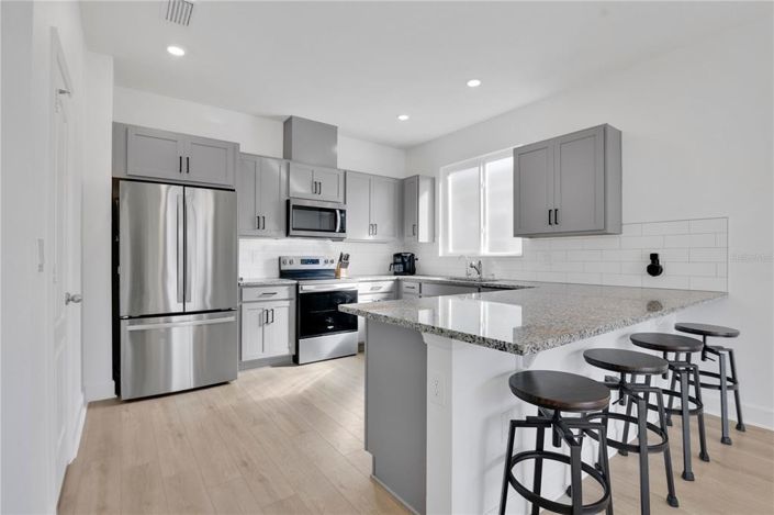 Image No.7-4 Bed Property for sale