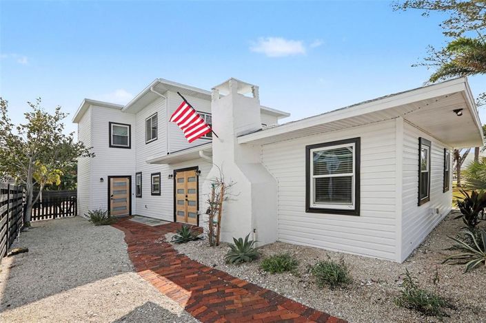 Image No.3-5 Bed Property for sale