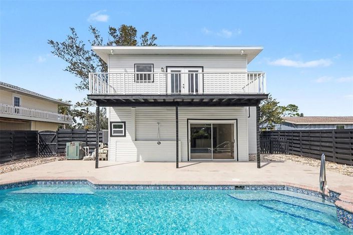 Image No.31-5 Bed Property for sale