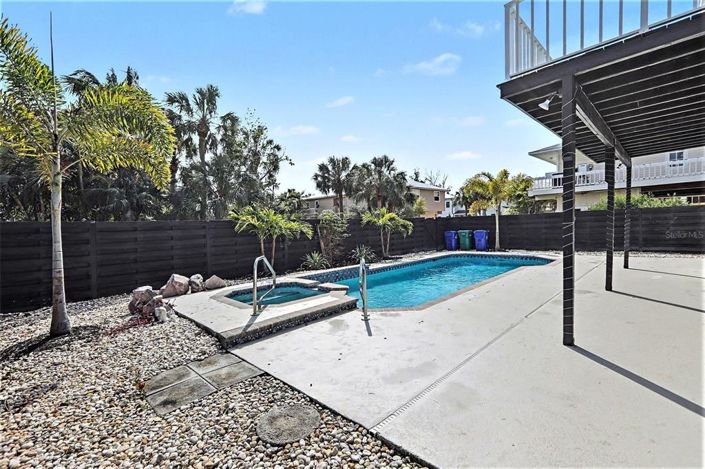 Image No.35-5 Bed Property for sale