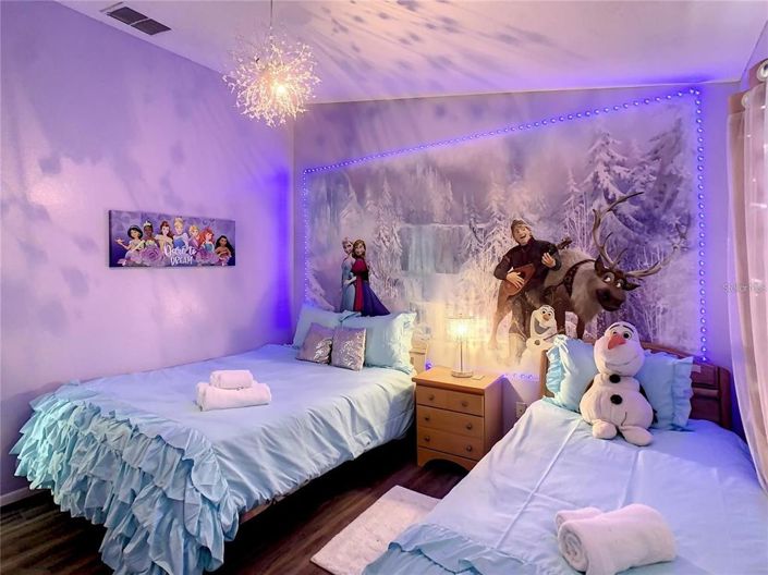 Image No.17-4 Bed Property for sale