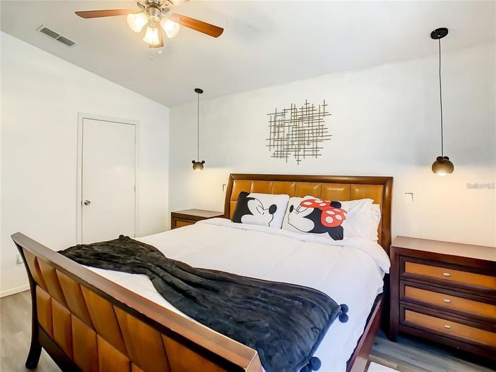 Image No.25-4 Bed Property for sale