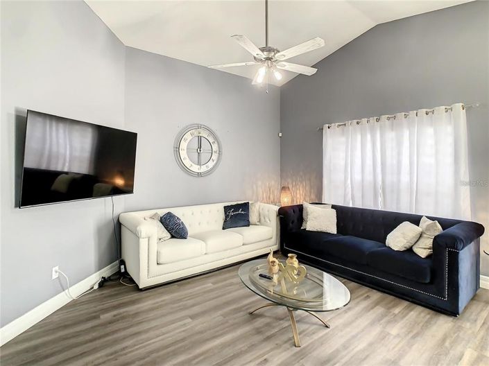 Image No.7-4 Bed Property for sale