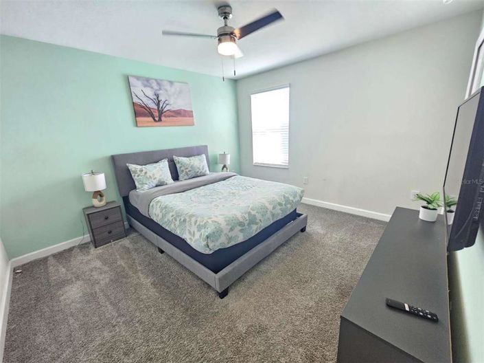 Image No.21-8 Bed Property for sale