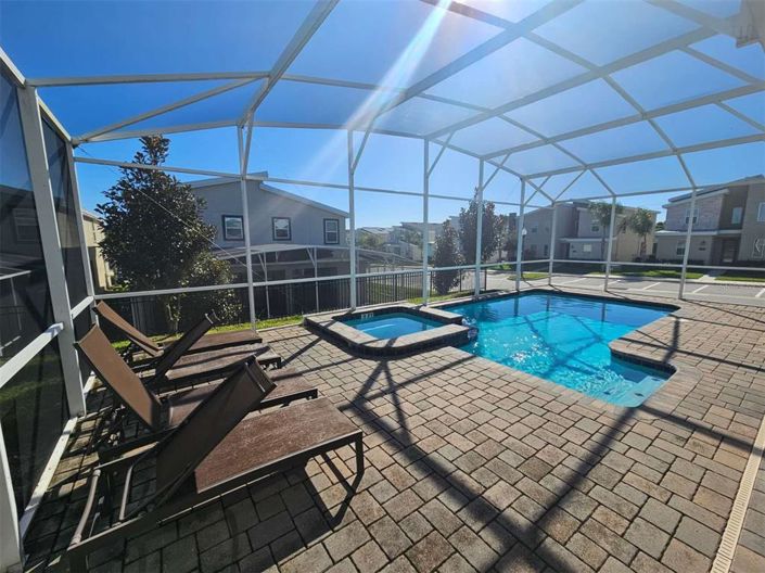 Image No.44-8 Bed Property for sale