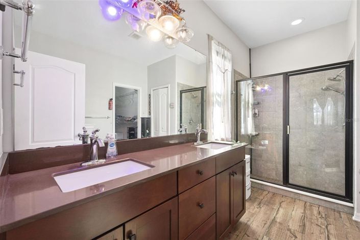 Image No.18-4 Bed Property for sale