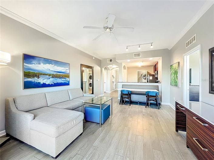 Image No.21-2 Bed Property for sale