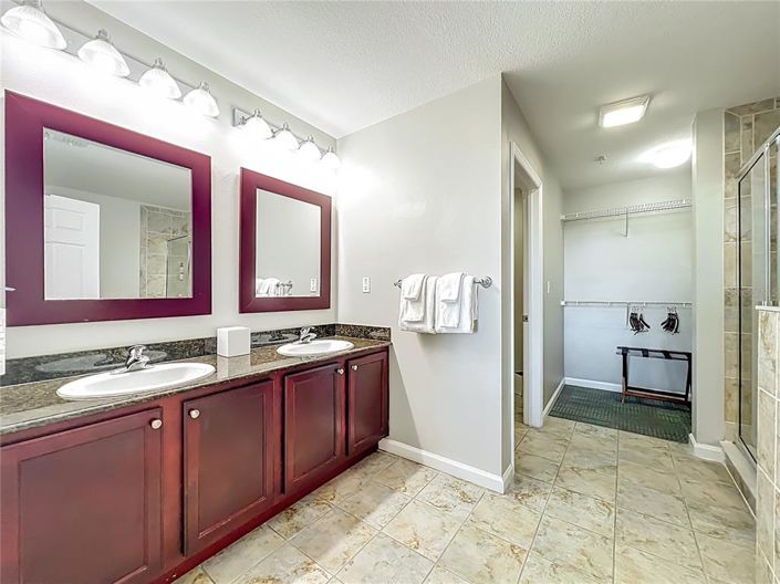 Image No.33-2 Bed Property for sale