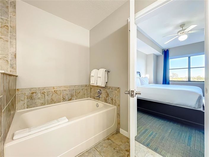 Image No.39-2 Bed Property for sale