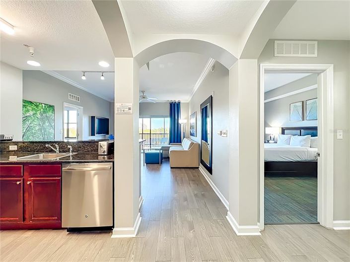 Image No.9-2 Bed Property for sale