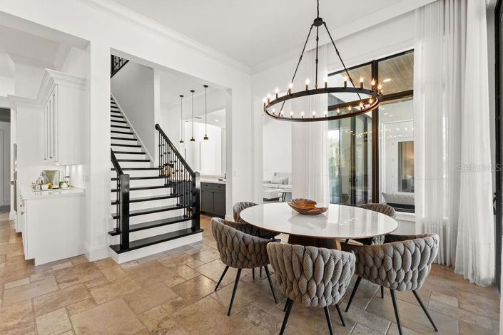 Image No.16-5 Bed Property for sale