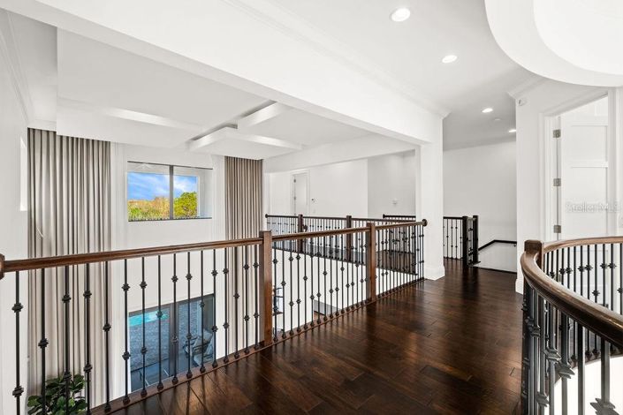 Image No.32-5 Bed Property for sale