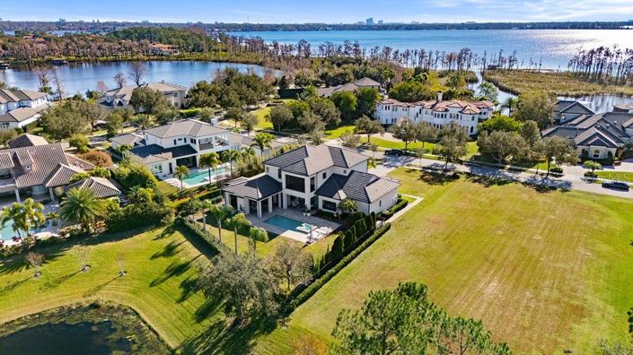 Image No.6-5 Bed Property for sale