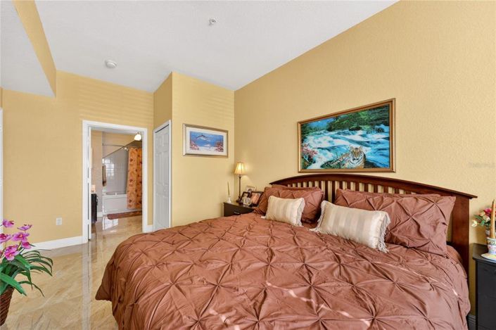 Image No.38-4 Bed Property for sale