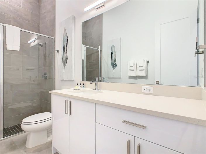 Image No.27-6 Bed Property for sale