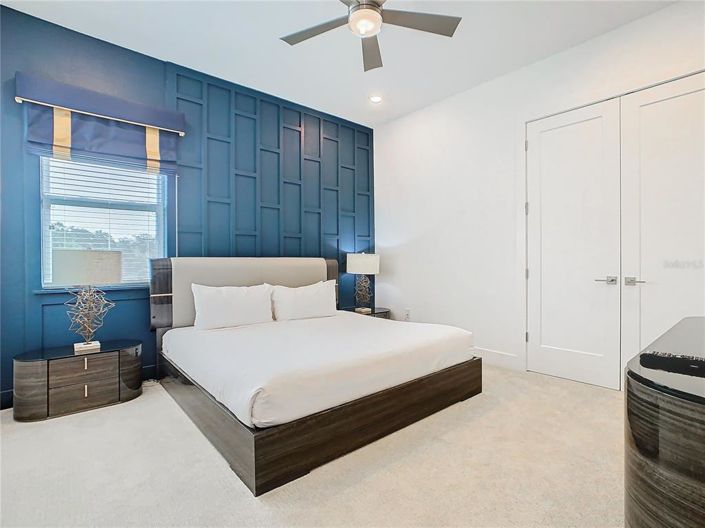 Image No.30-6 Bed Property for sale