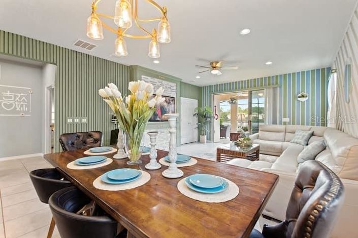 Image No.12-7 Bed Property for sale