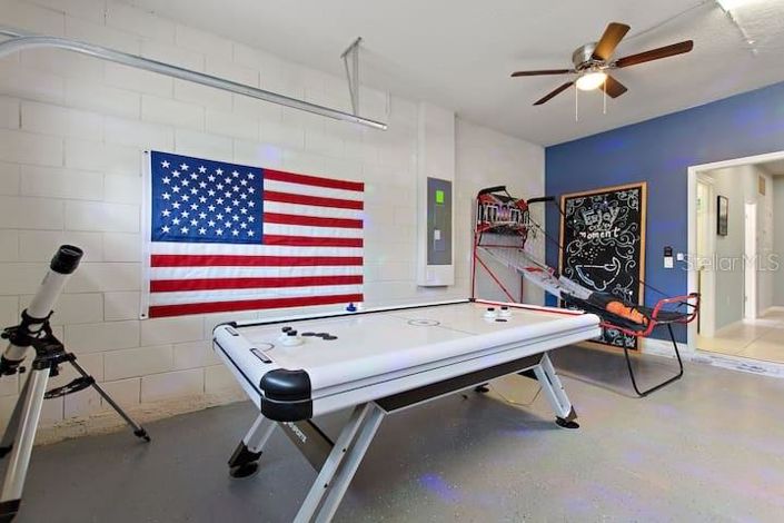 Image No.15-7 Bed Property for sale