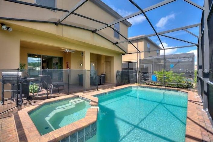 Image No.30-7 Bed Property for sale