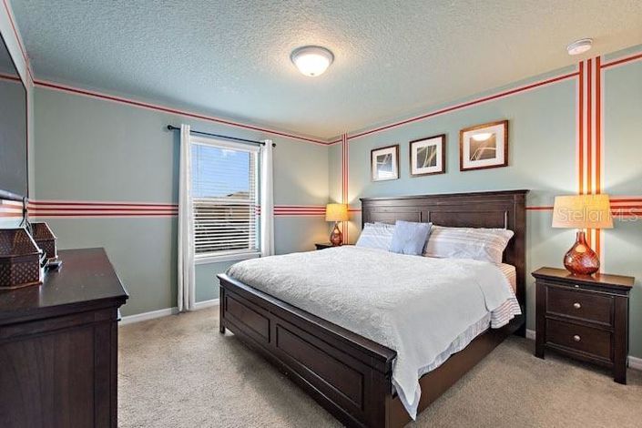 Image No.32-7 Bed Property for sale