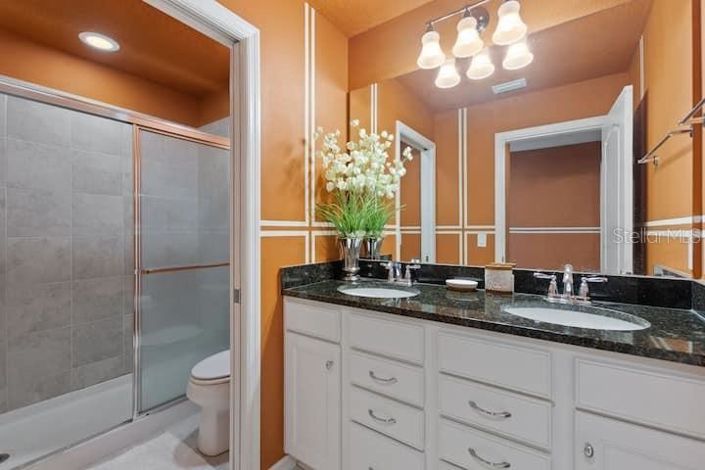 Image No.35-7 Bed Property for sale