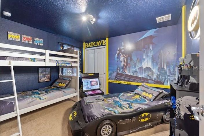 Image No.37-7 Bed Property for sale