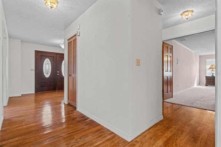 Image No.17-4 Bed Property for sale