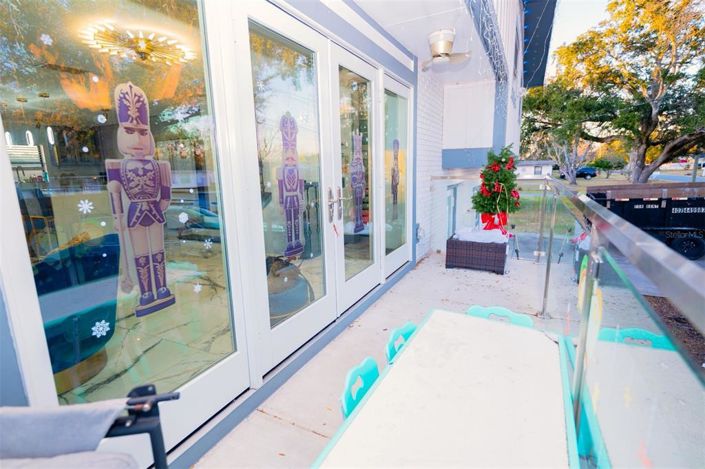 Image No.32-6 Bed Property for sale