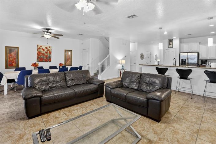 Image No.16-8 Bed Property for sale