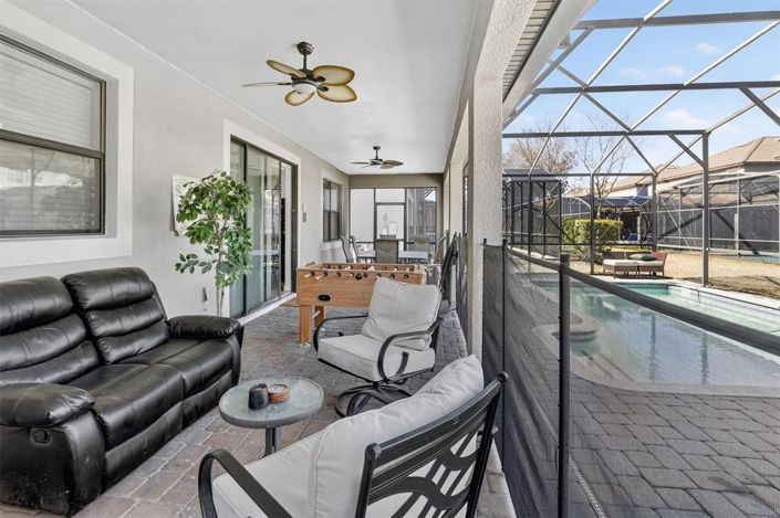 Image No.27-8 Bed Property for sale