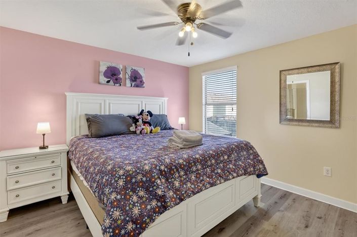 Image No.58-8 Bed Property for sale