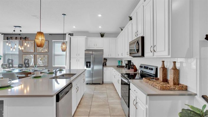 Image No.9-5 Bed Townhouse for sale