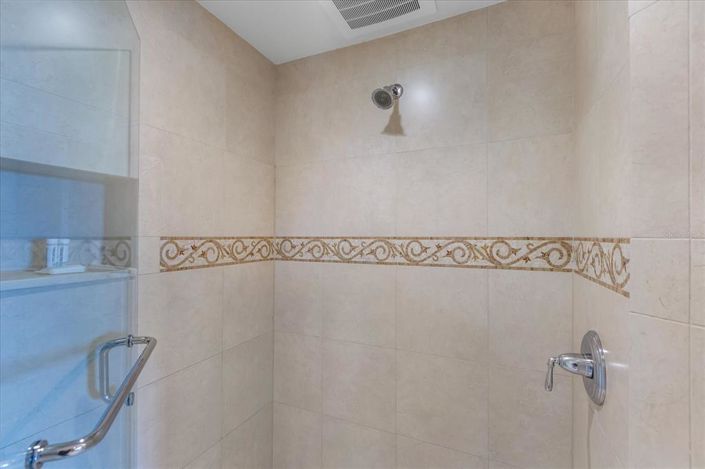 Image No.23-2 Bed Property for sale