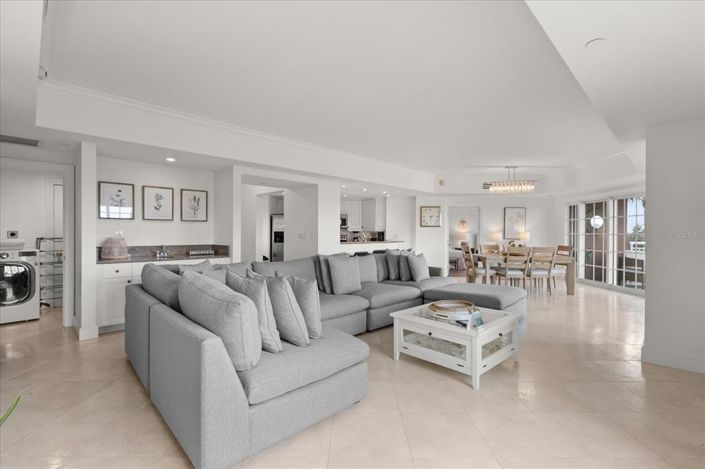 Image No.12-2 Bed Property for sale