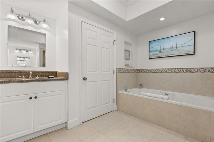 Image No.21-2 Bed Property for sale