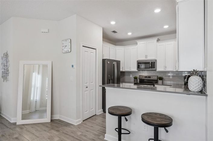 Image No.31-2 Bed Townhouse for sale