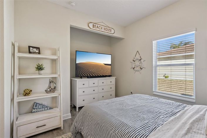 Image No.40-2 Bed Townhouse for sale