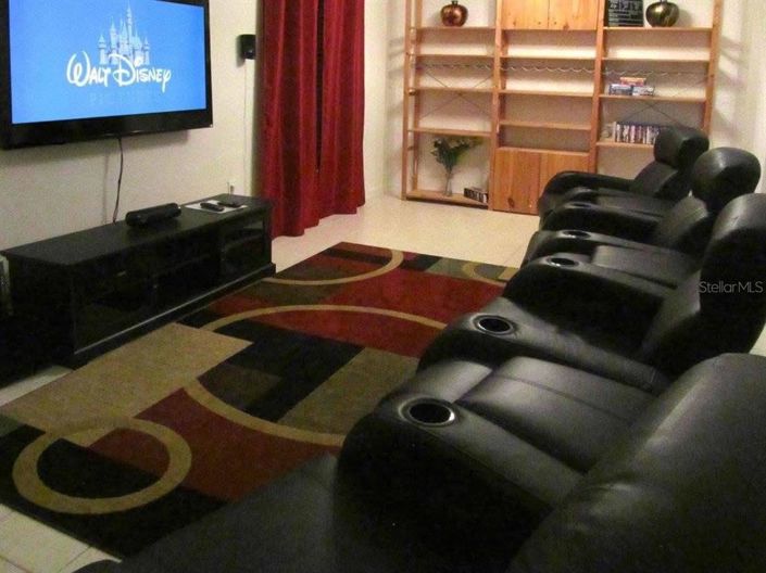 Image No.19-3 Bed Property for sale