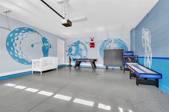 Image No.53-8 Bed Property for sale