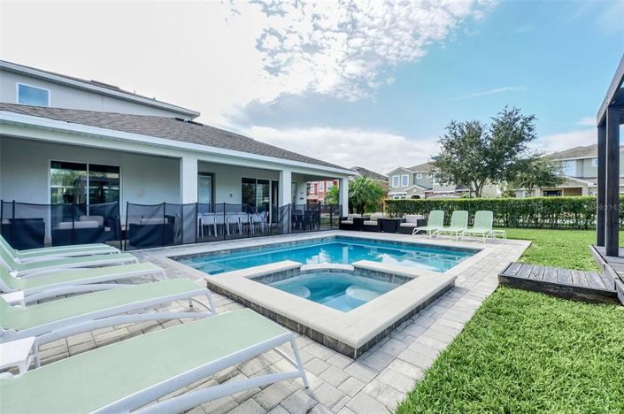 Image No.59-8 Bed Property for sale