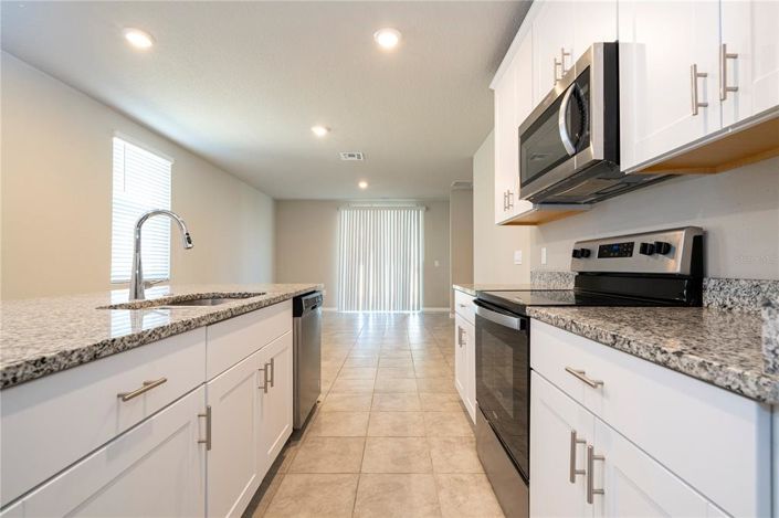 Image No.24-3 Bed Property for sale