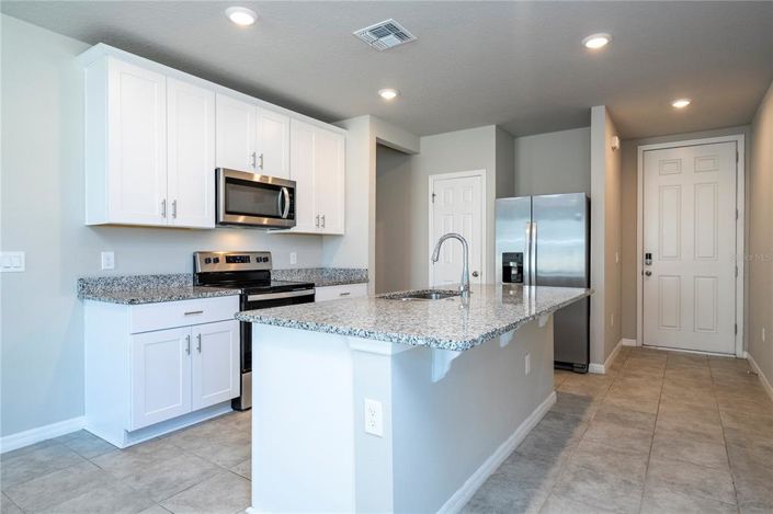 Image No.27-3 Bed Property for sale