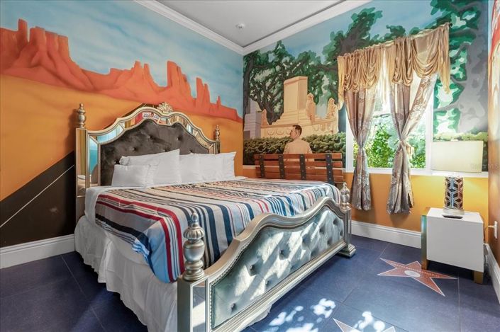 Image No.24-20 Bed Property for sale