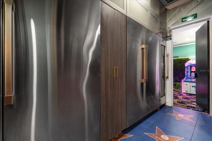 Image No.31-20 Bed Property for sale